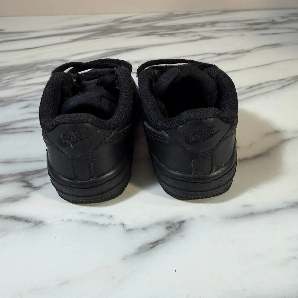 Nike Air Force 1 Low Toddler Baby Size 5C Black Walking Leather Shoes Sneakers